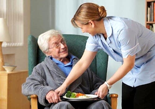 Сиделка для престарелых